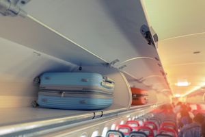 Bagaż podręczny w samolocie